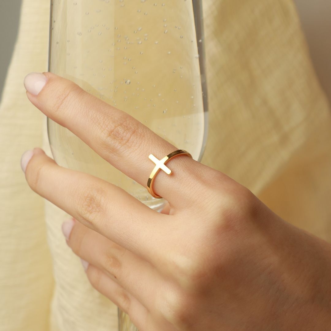 Dainty Cross Ring