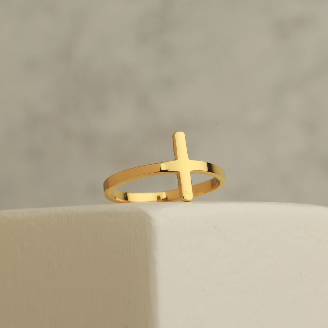 Dainty Cross Ring