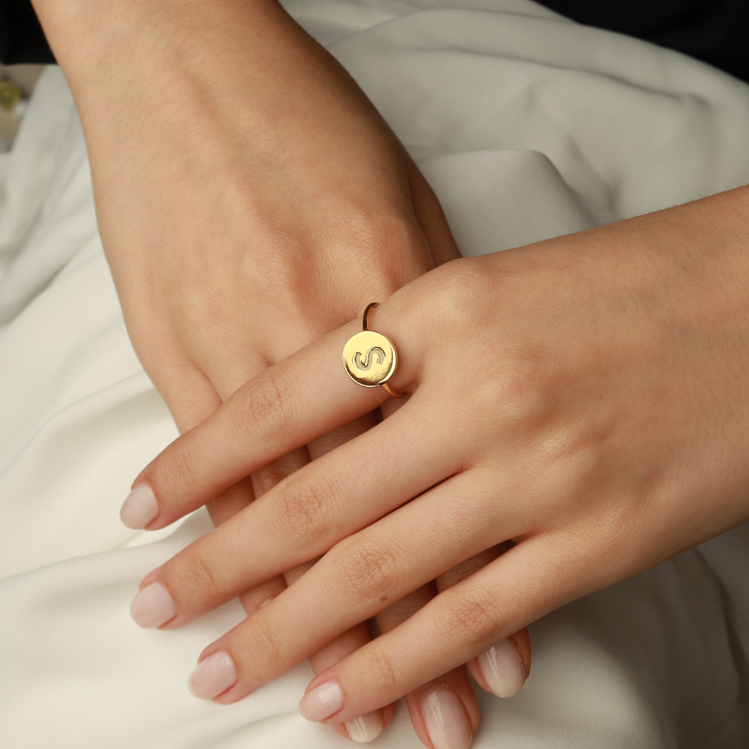 Personalized Round Signet Ring for Women
