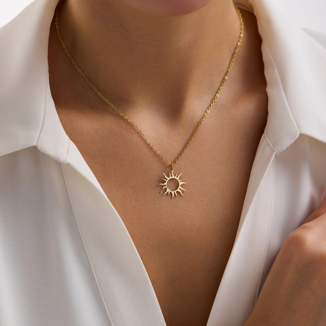 Dainty Sunburst Pendant Necklace
