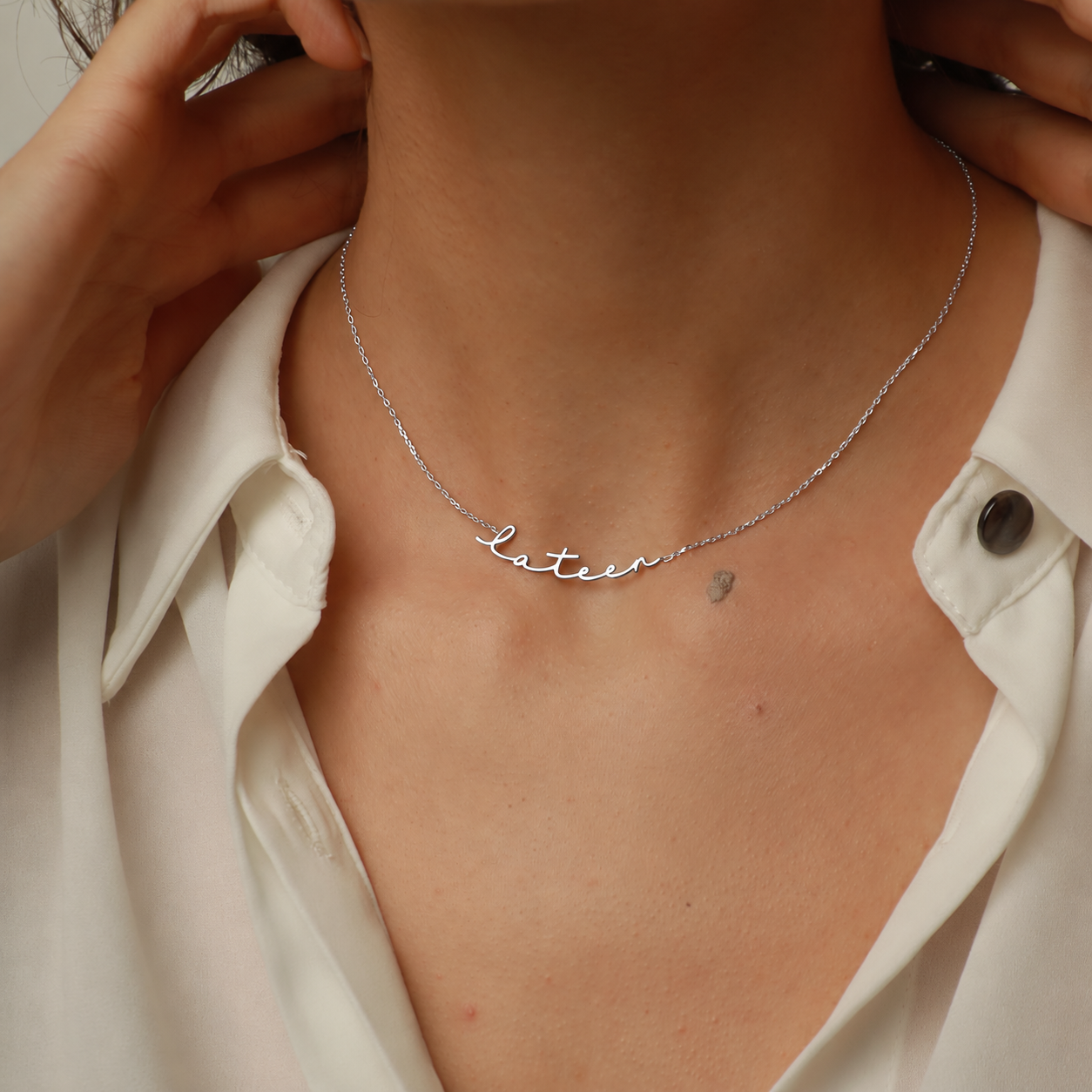 Signature Name Necklace in 925 Sterling Silver